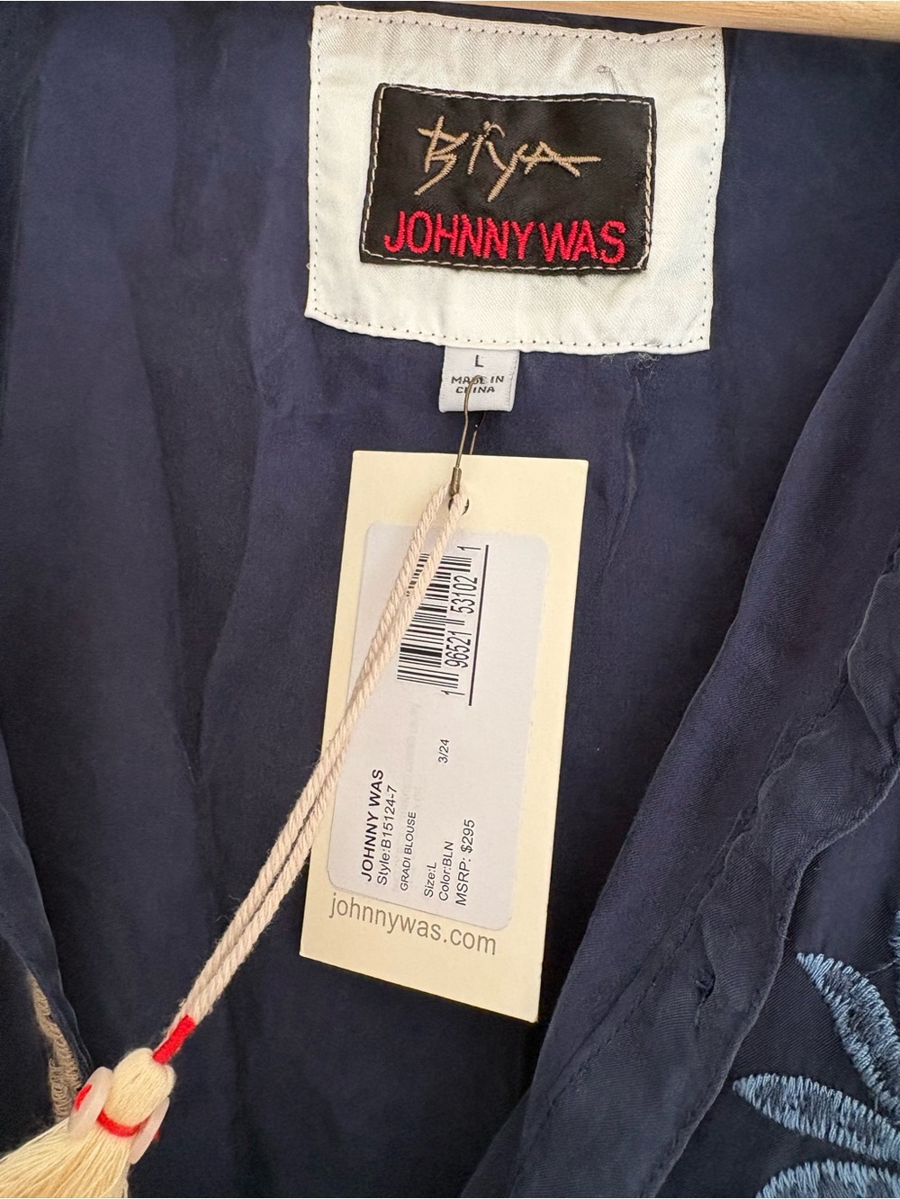 Johnny Was Biya embroidered blouse - Picture 2 of 6